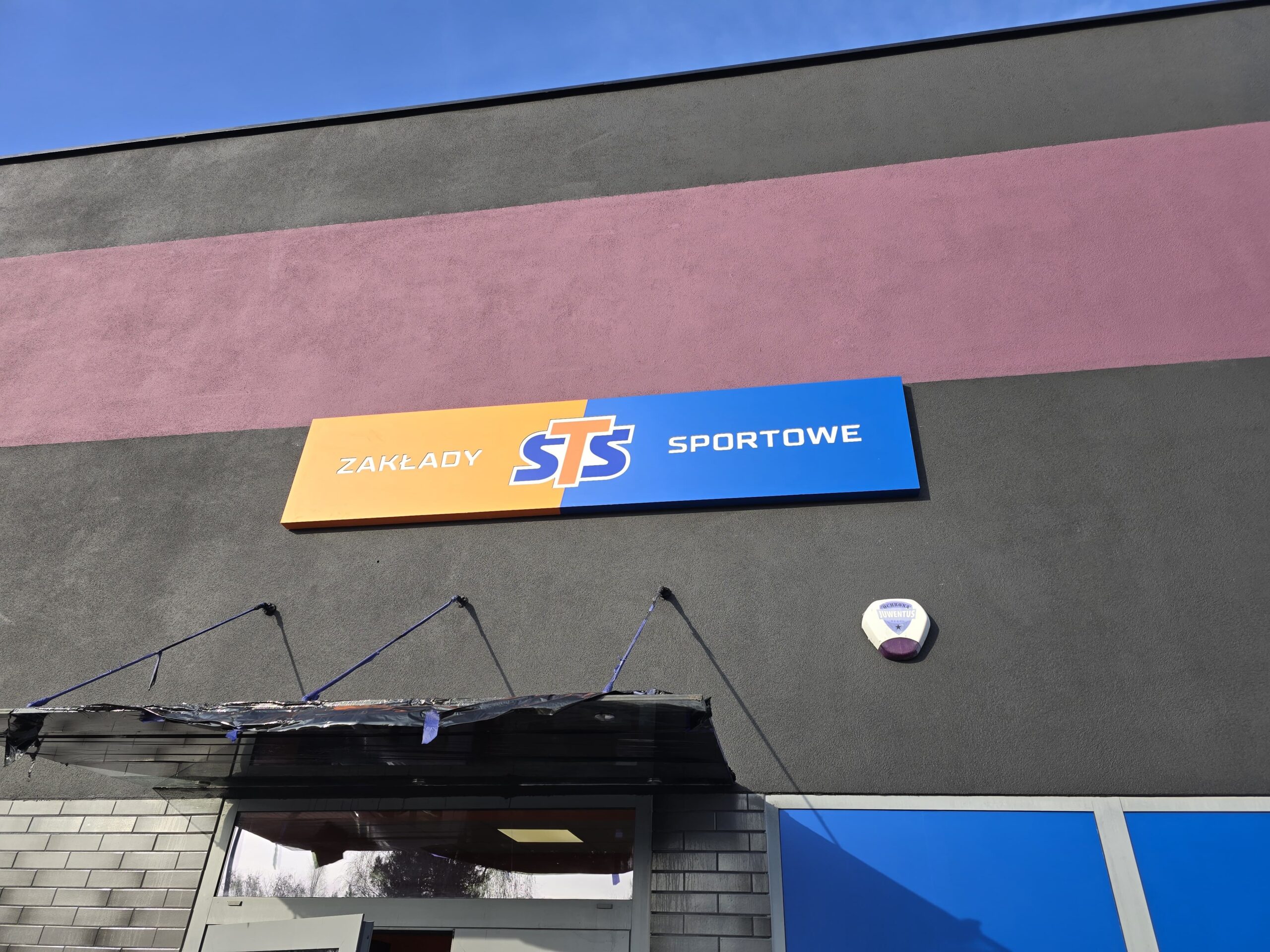 09c31b22-53aa-4862-a2e0-1631d0c833be