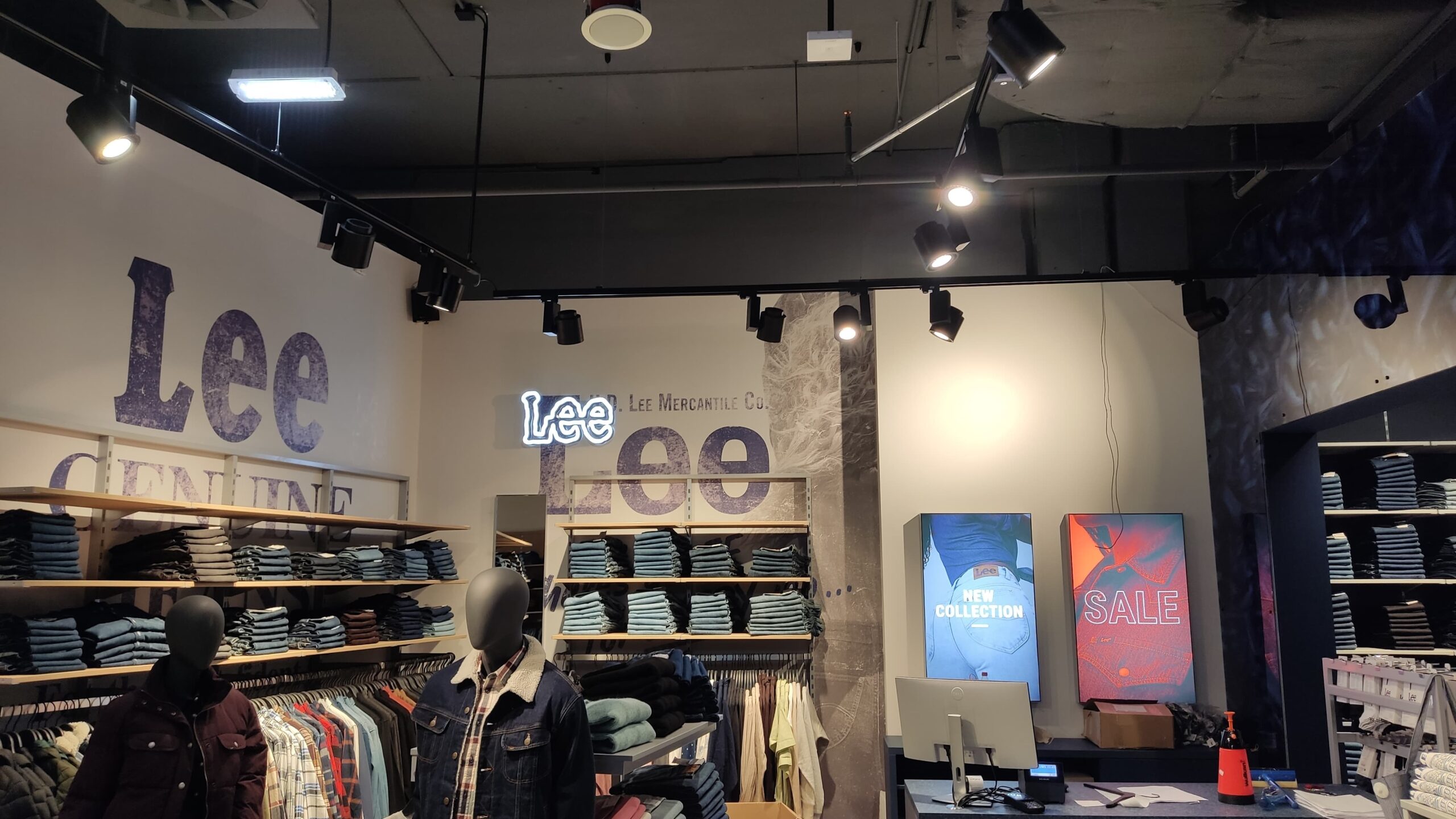 13cabe3e-a362-49bb-9019-bdad4057610c