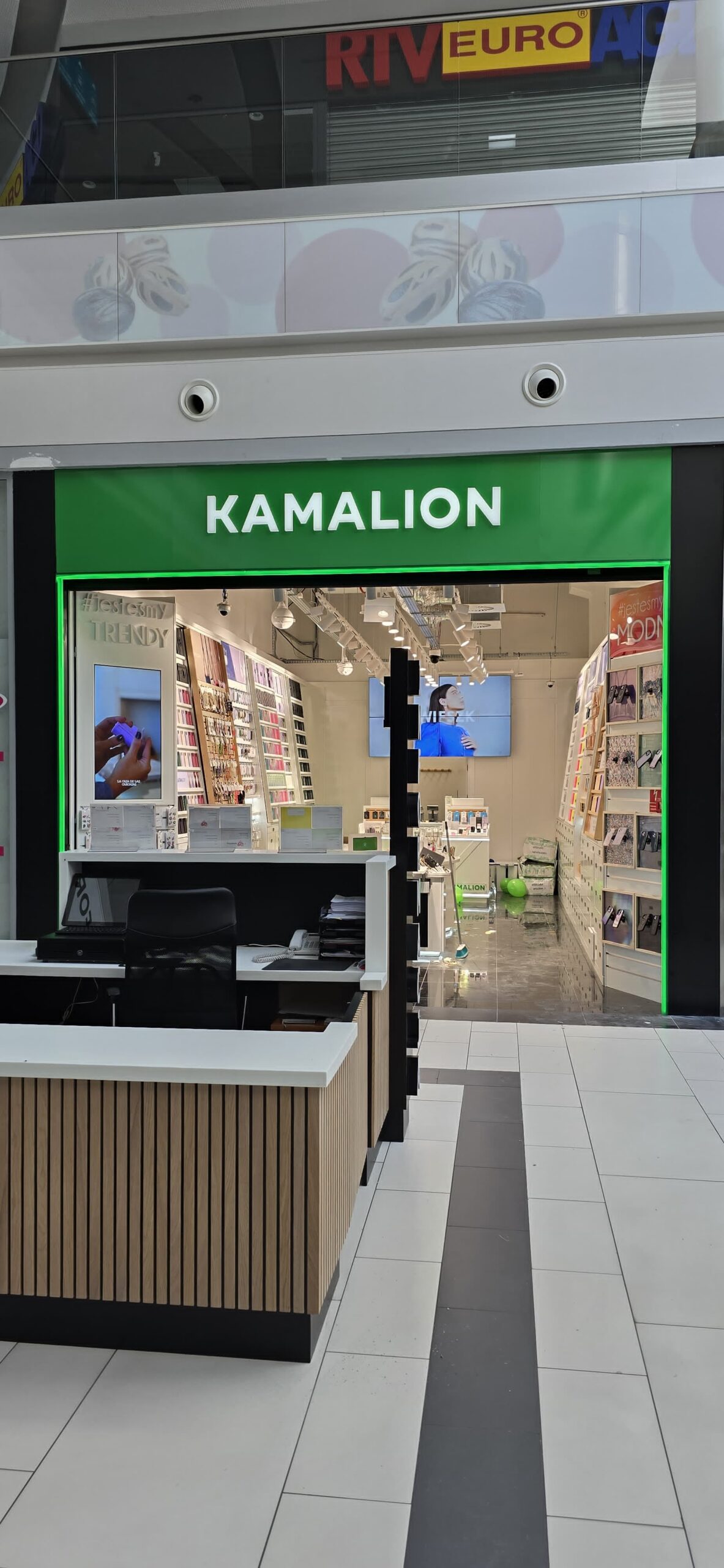 144cffd3-df58-40b6-87f0-1fa6972a2193 (1)