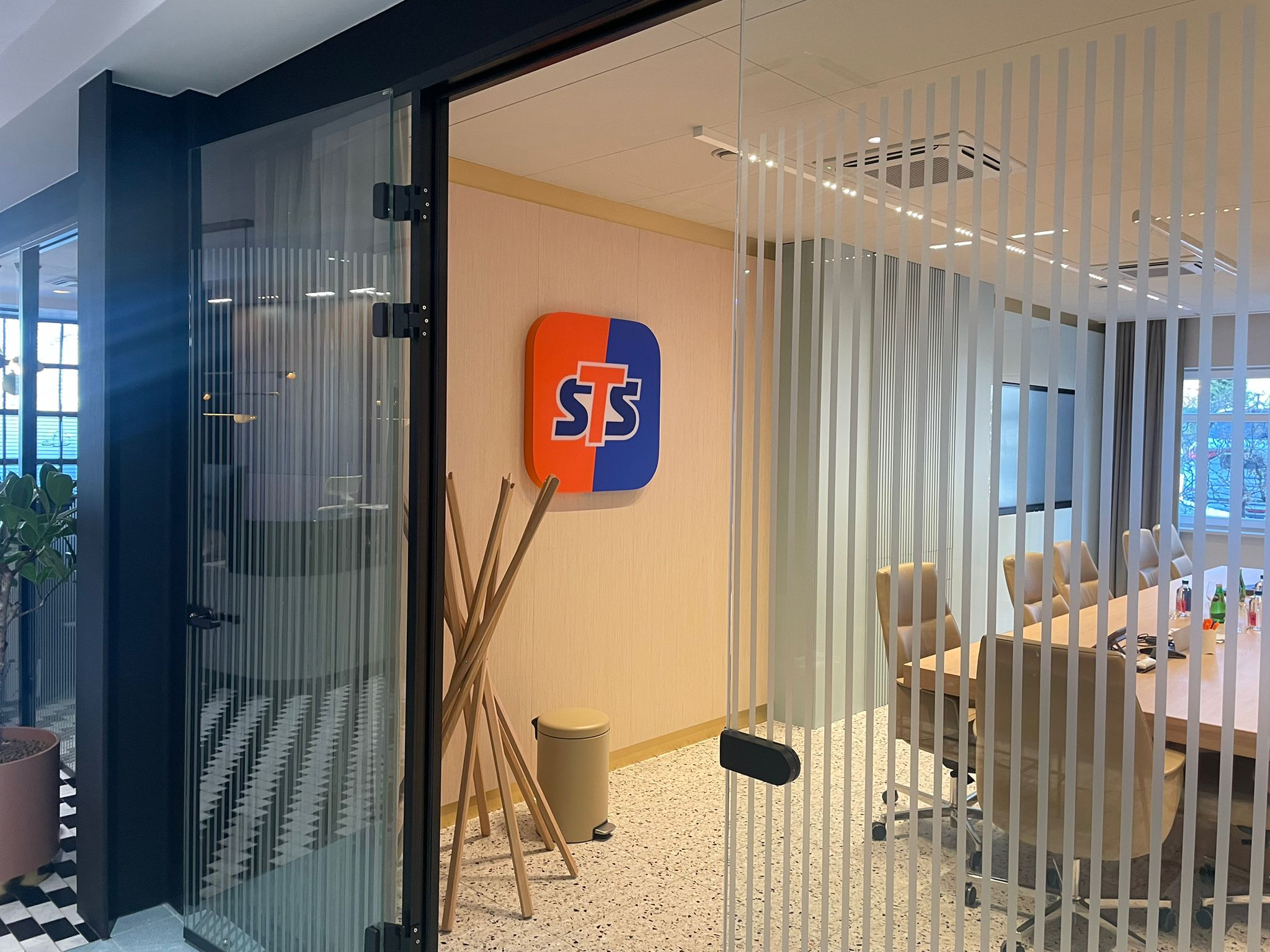 1500b692-b6f4-4efe-8637-7f1627d13176