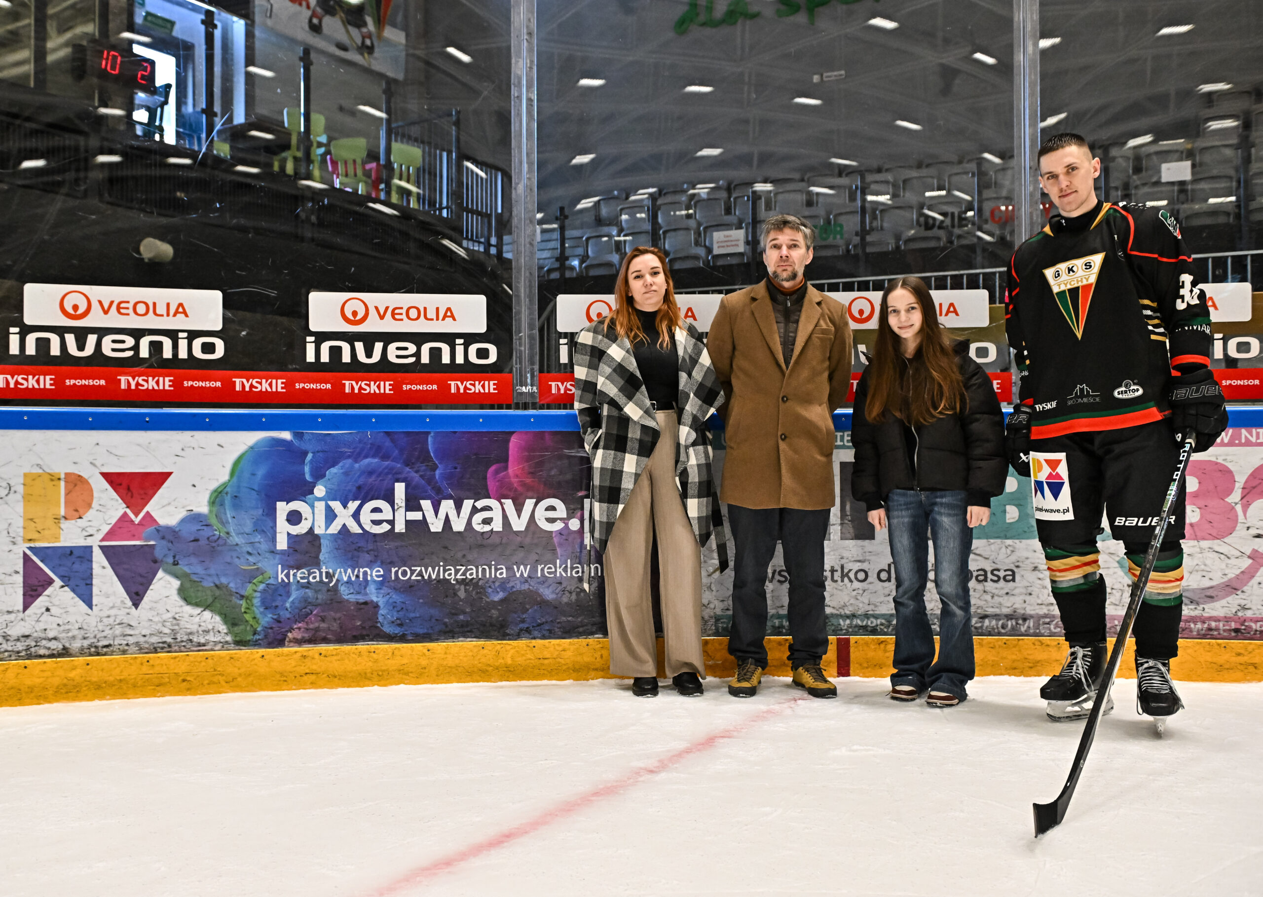 2025.02.10 Tychy
Hokej na lodzie Tauron Hokeja Liga THL Sezon 2024/2025
GKS Tychy - Sponsorzy
N/z {persons}
Foto Lukasz Sobala / PressFocus

2025.02.10 Tychy
Hockey Polish Tauron Hockey League Season 2024/2025
GKS Tychy - Sponsorzy
{persons}
Credit: Lukasz Sobala / PressFocus