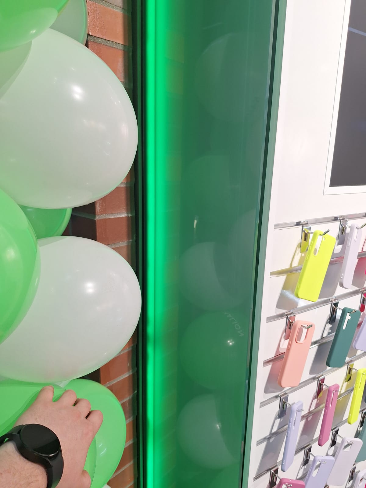 238d93d7-5380-43fe-b514-64df715213b4