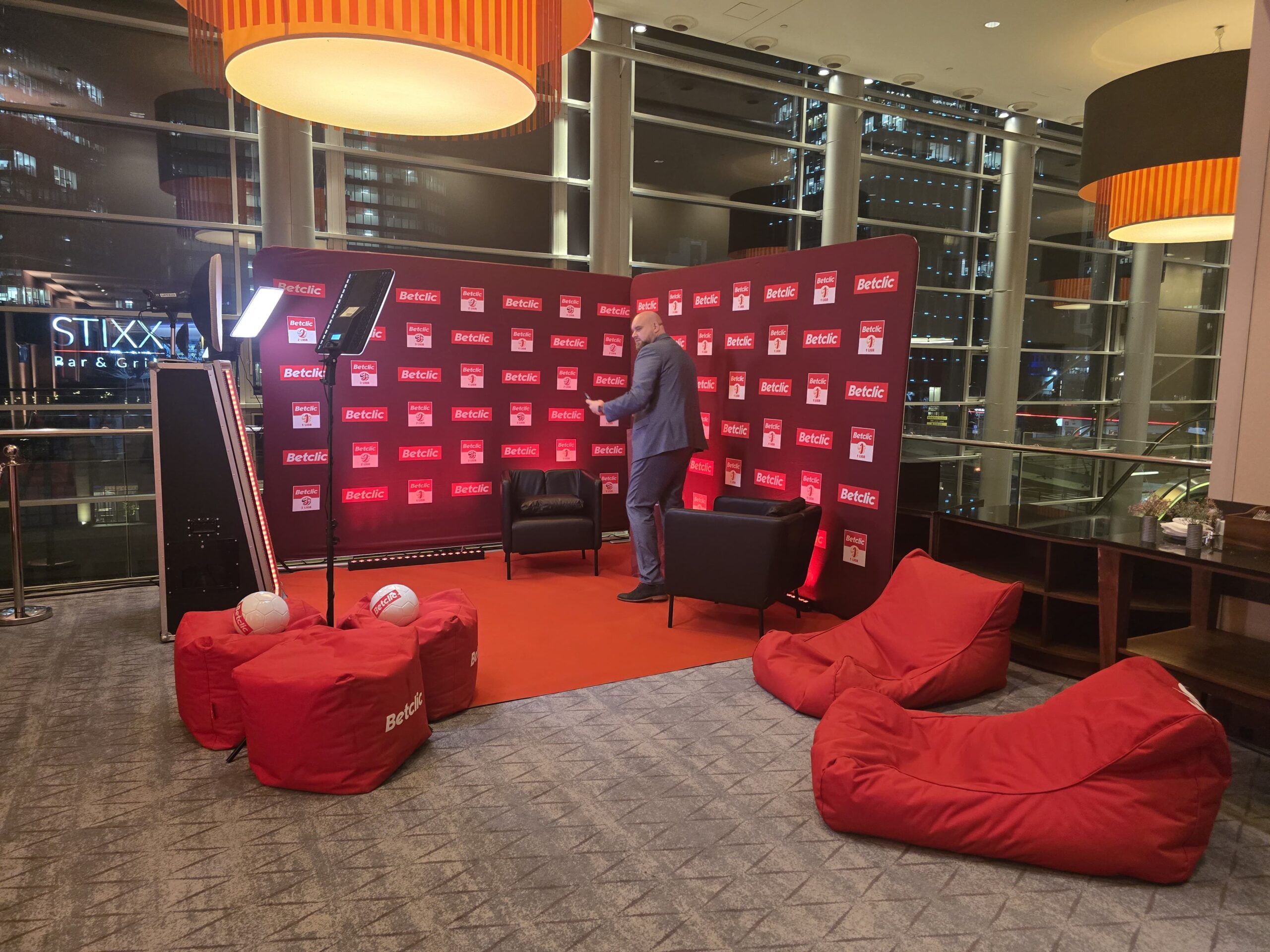 2ba4e65b-1c2d-4e9d-b8b4-7ec34d4793f4