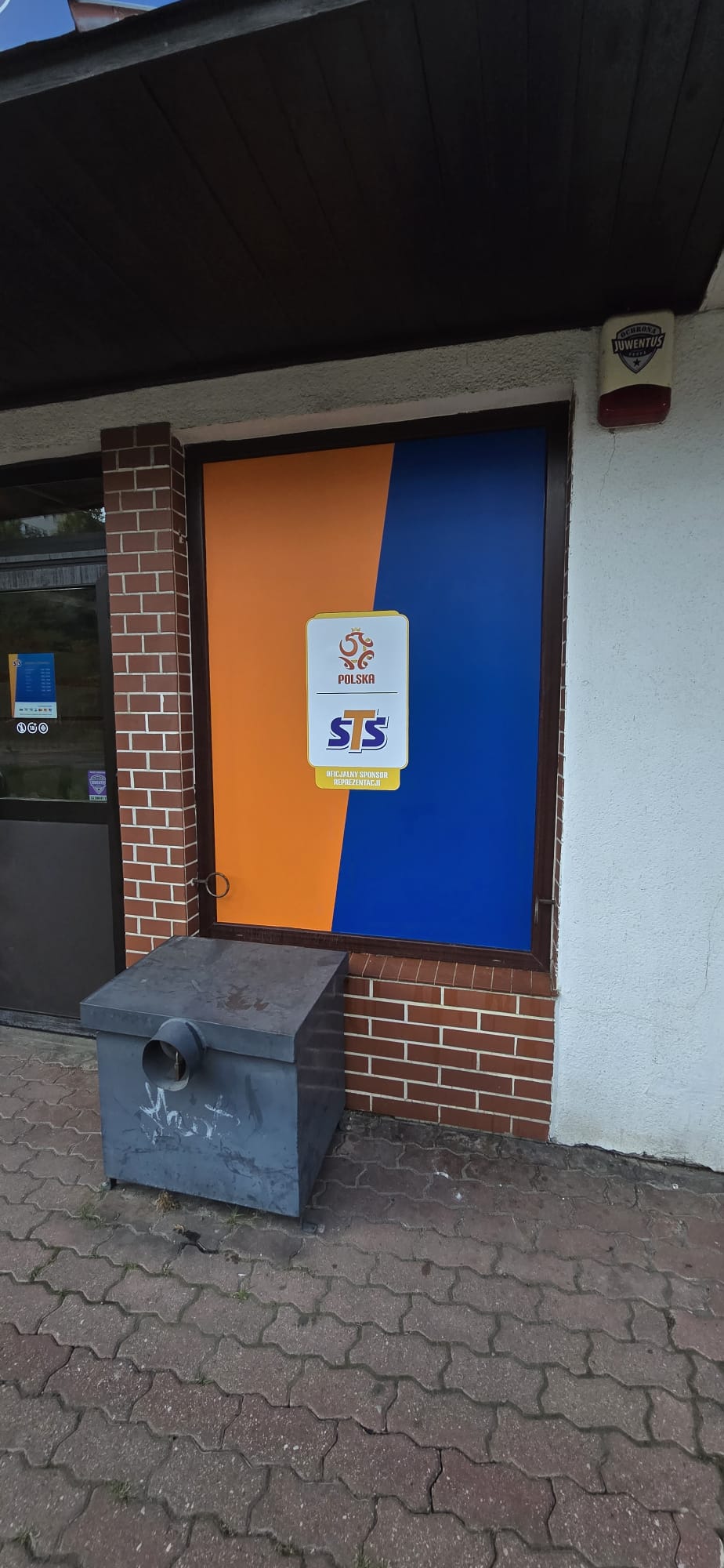 37ff156a-bc03-4d37-b582-1f0dcb6a4832