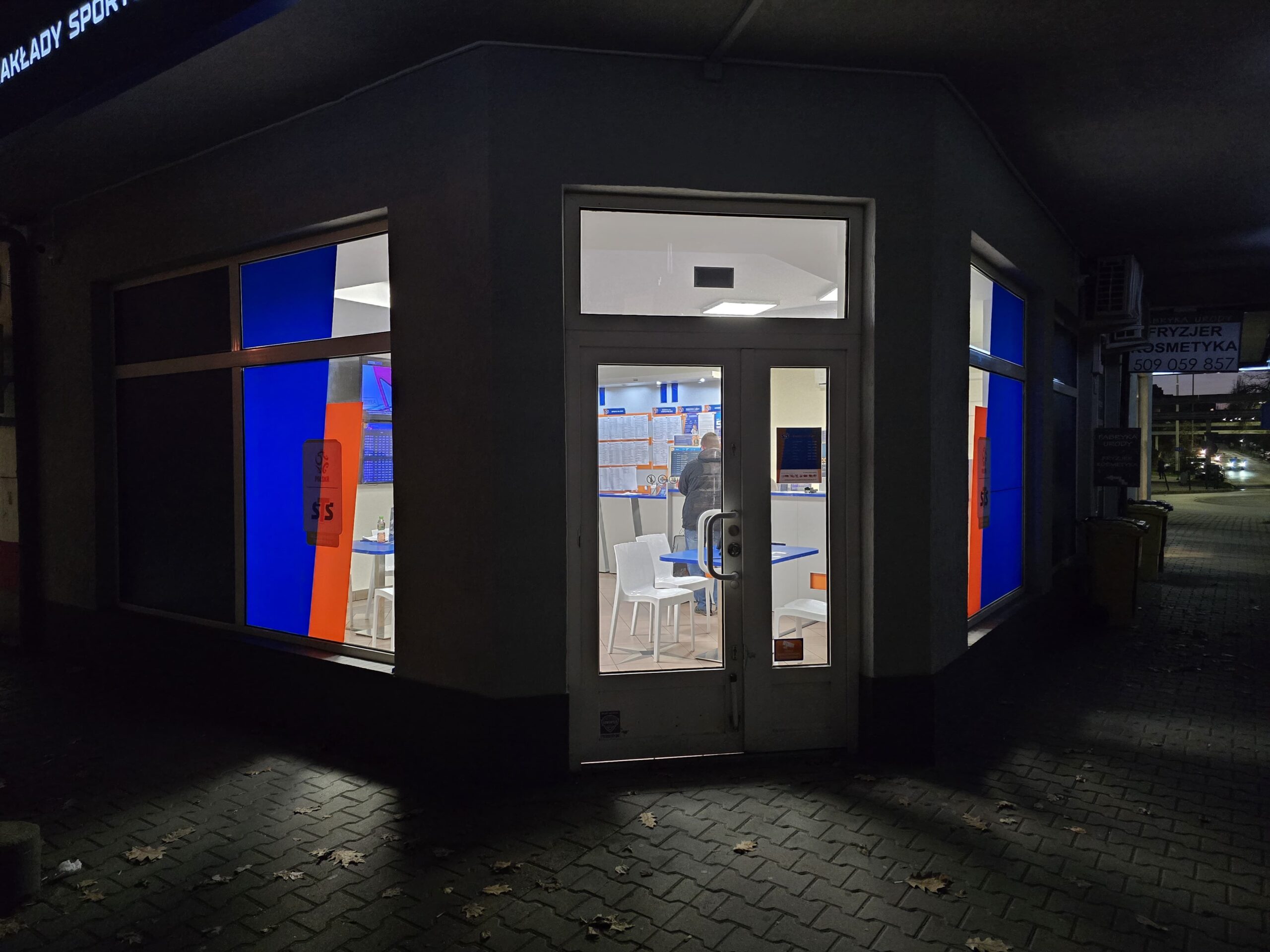 3bee9a99-fe7d-46f7-885b-b1788b2a0476