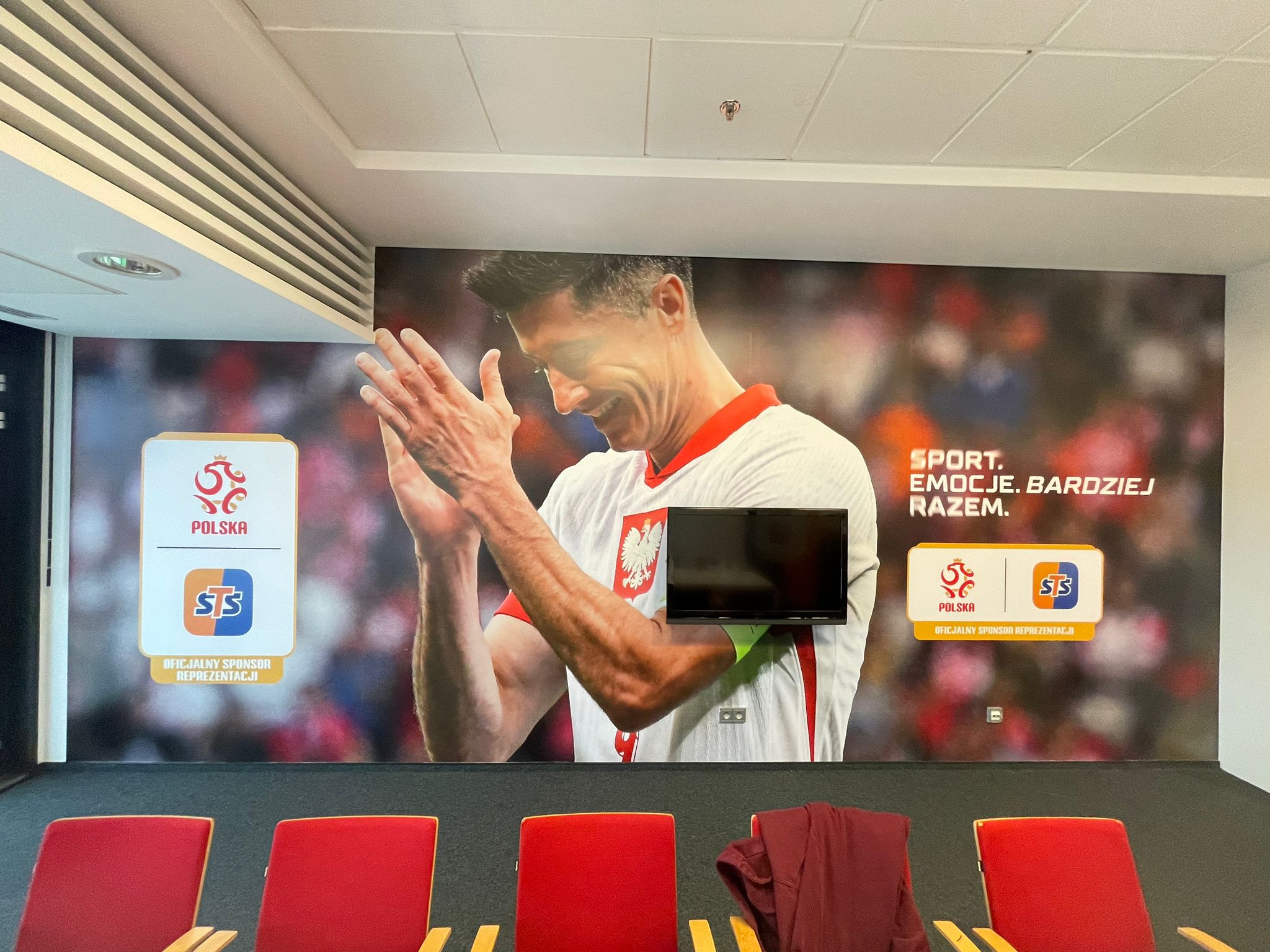 4057d4e2-539f-4194-bce2-364ddc00b4cb