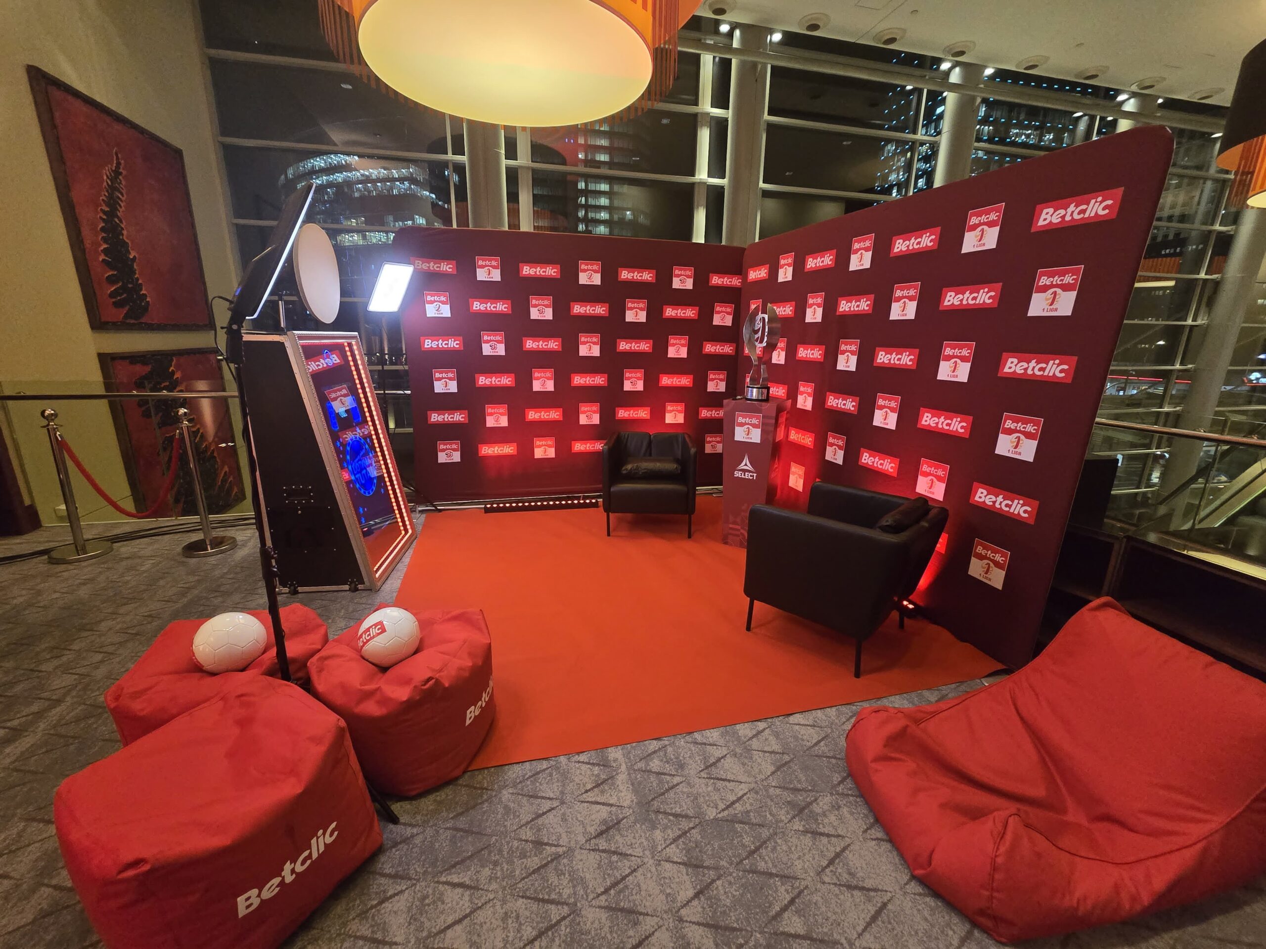 417ef9f7-ee94-44d2-b69f-02ef01dbf7f6