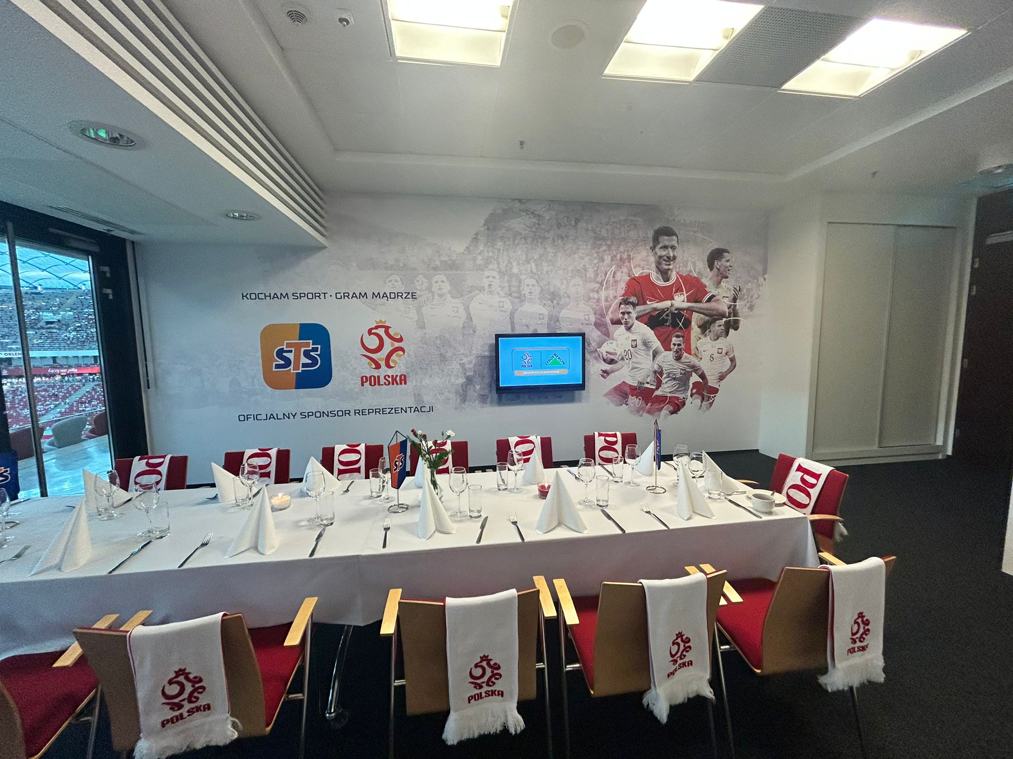 544e63b9-60f4-4d21-9249-941daac36919