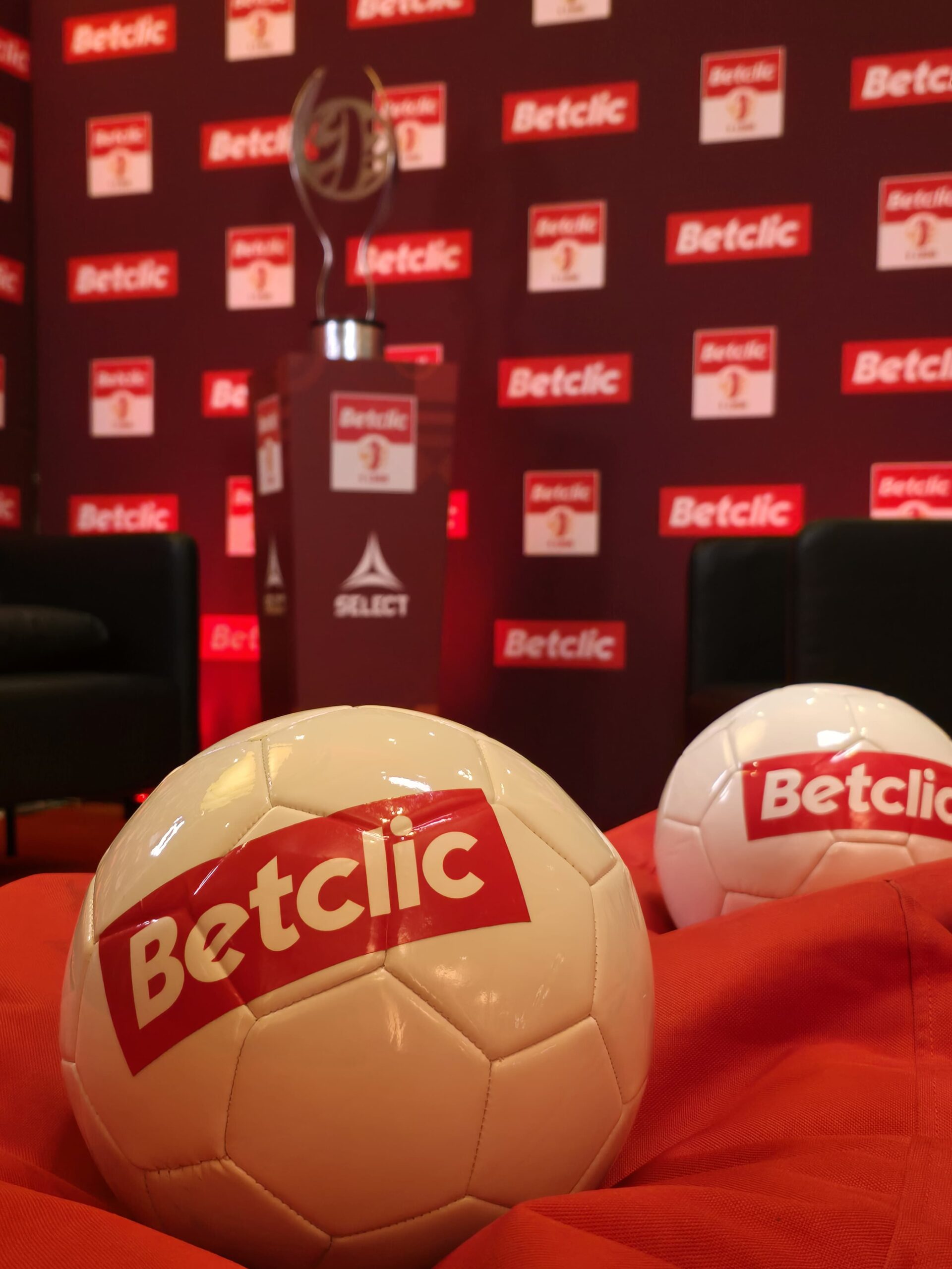 57fc6639-6e76-4d07-bb97-d09169bebb09