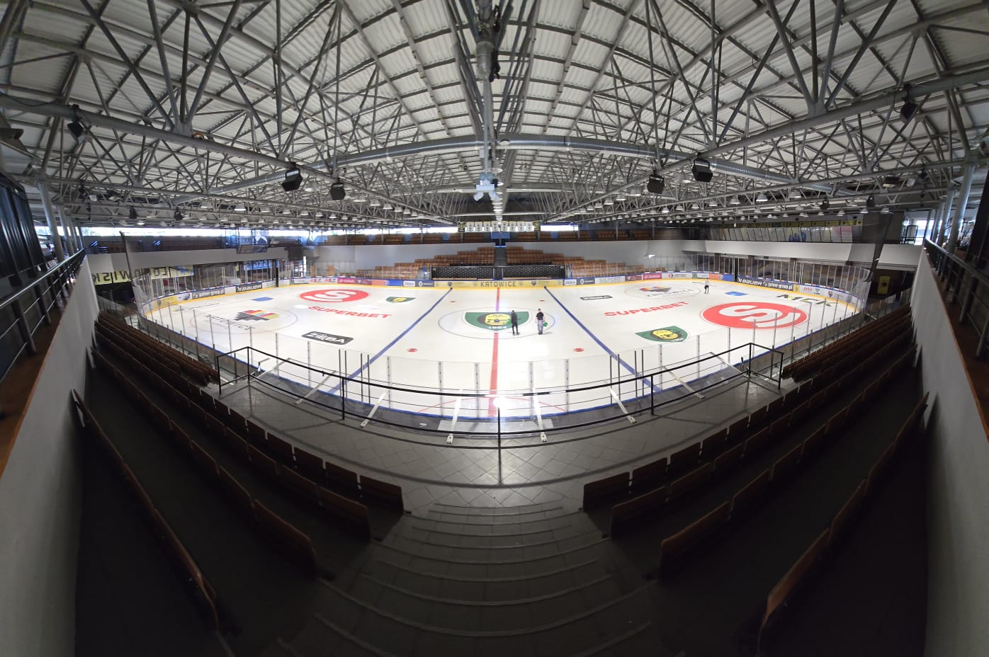 5b863525-1fea-4dde-a928-8bf53e60509a