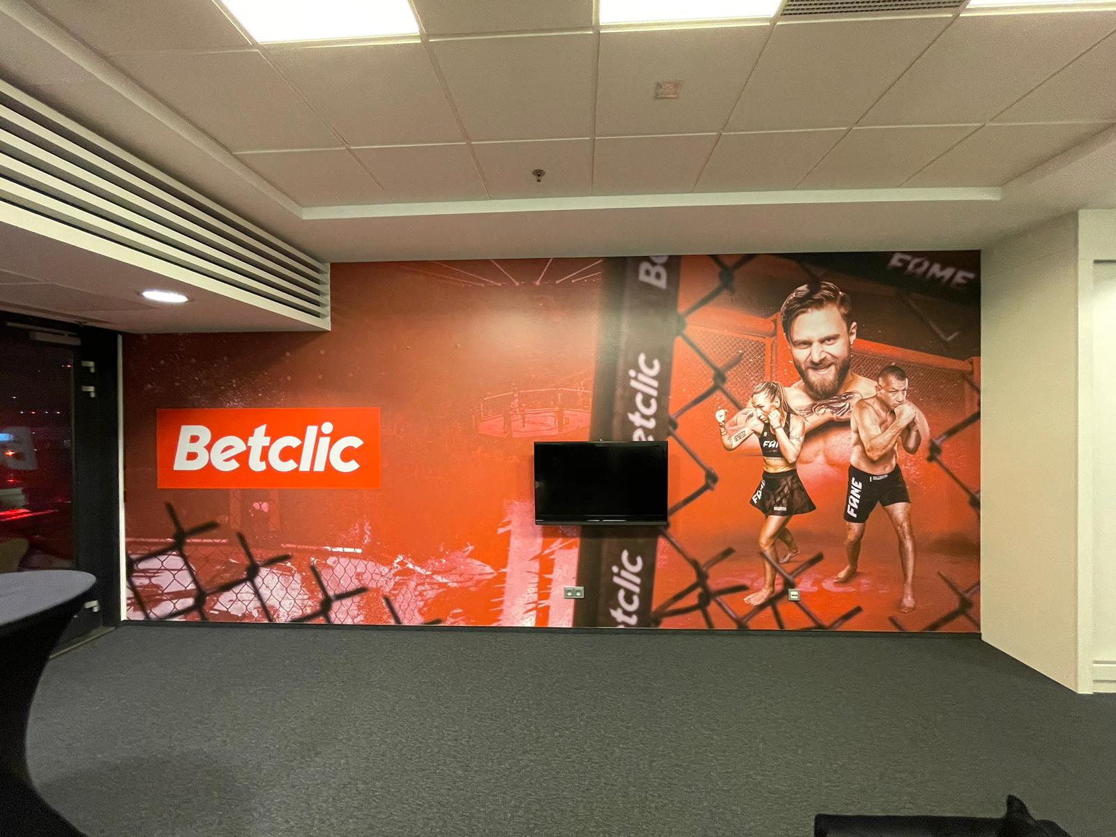 6d725aca-8805-4f10-a42e-3a0168740c7c