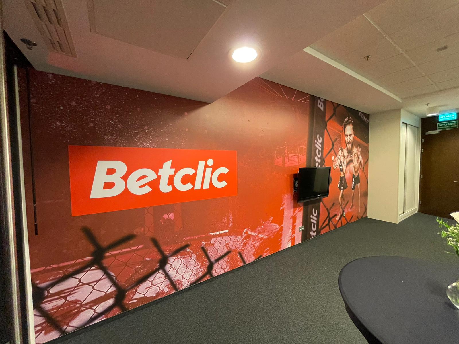 6e2c31b2-4b91-43b6-a525-c63d23656154