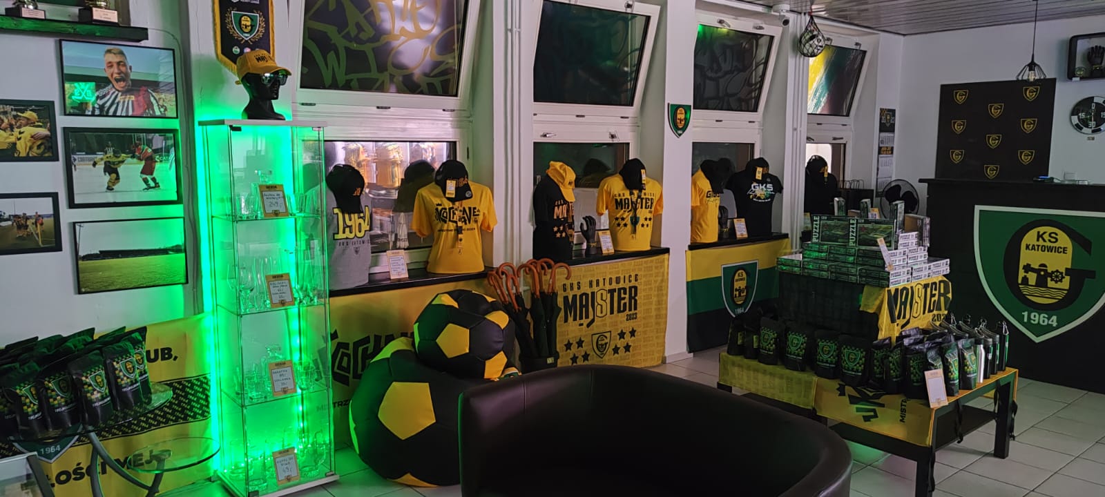 75e13010-5e3c-469c-8d2f-28597c2a7a18