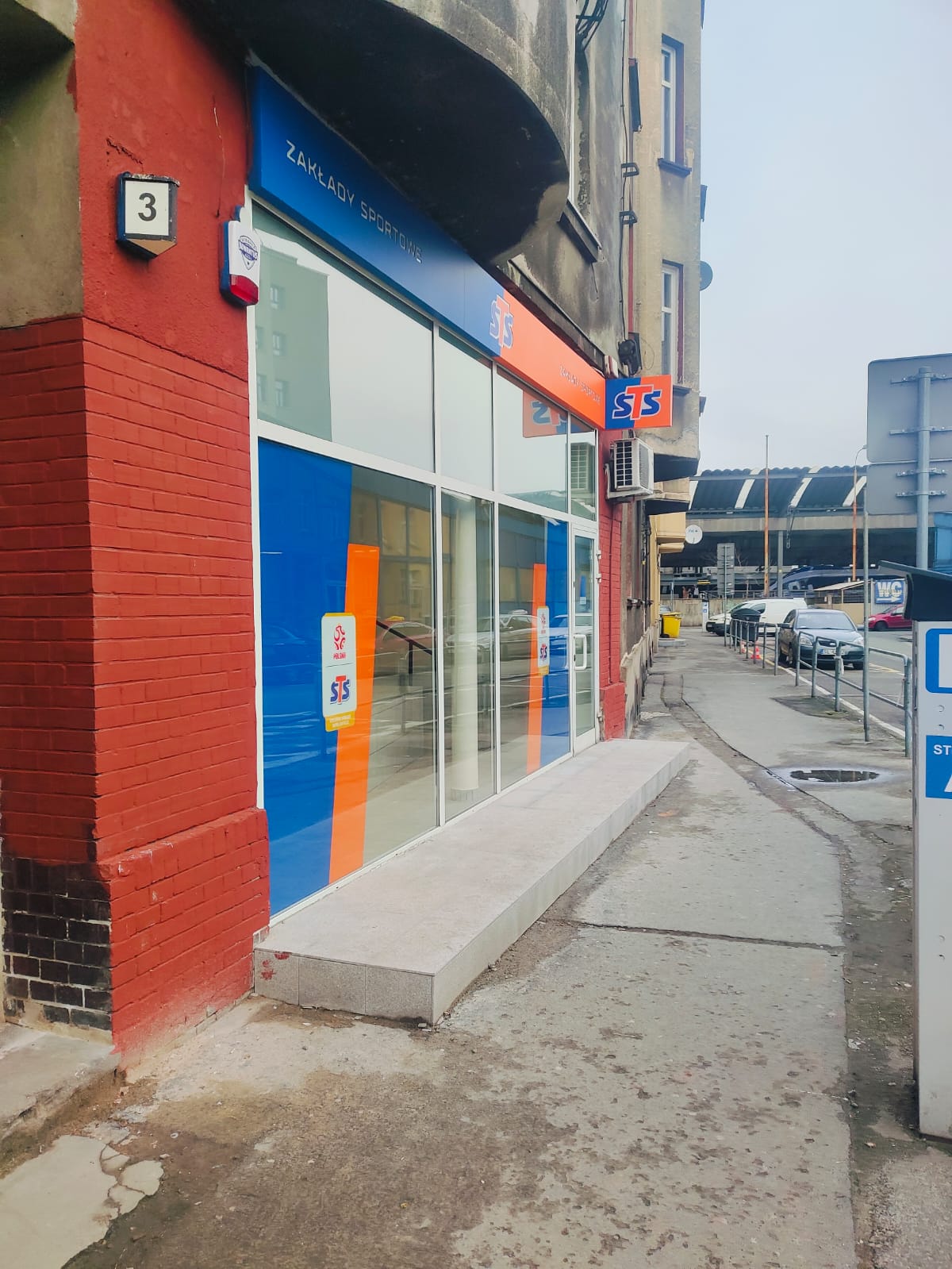 a04ac9f4-8180-4b2b-a250-0eb216fc34e0