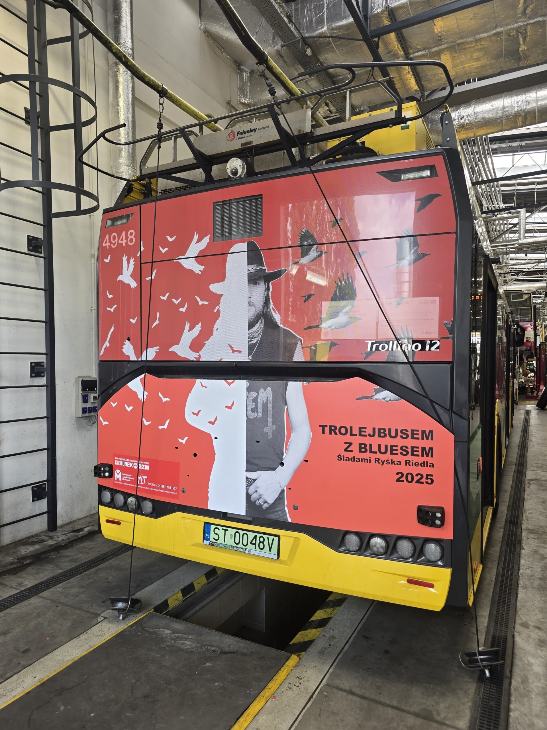 af02a7d4-6c59-483a-aa86-65314d4bc632