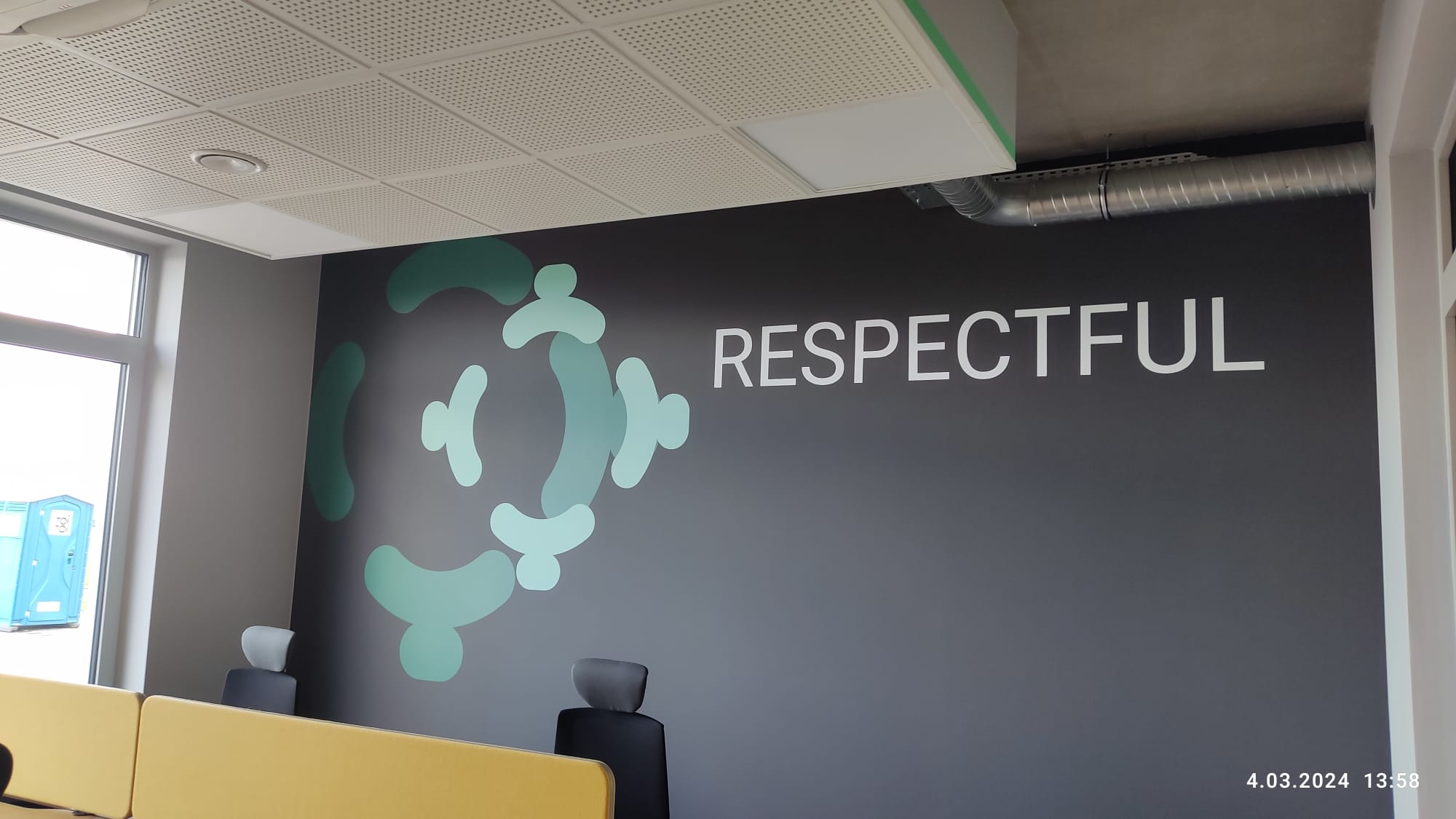 f86be09e-9420-405e-94cc-4b65f9354977